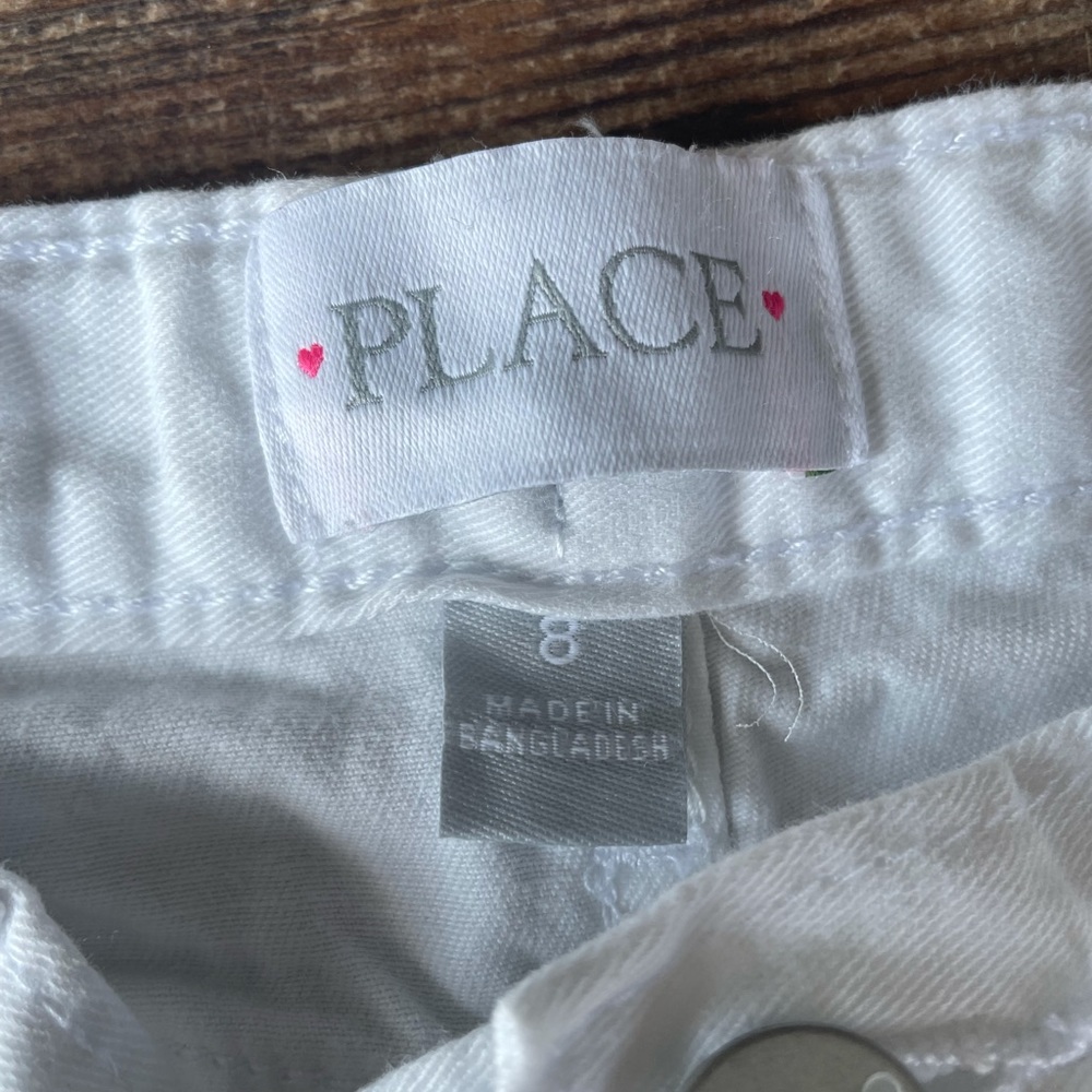Shorts - Picture 2 of 3